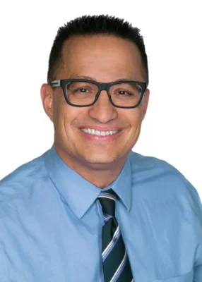 Image of Barry Candelora, Associate