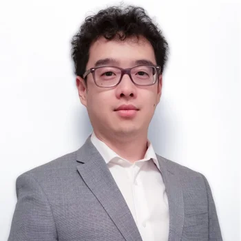 Image of Martin Zhang, Associate